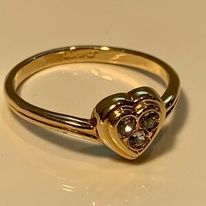 Gold tone Heart Ring with Crystals.  Size 6 3/4